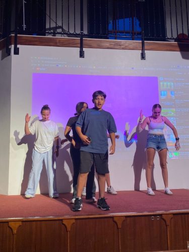 Summer Camp Londra1eb14795-45bc-40d0-af74-35e016d44f5a