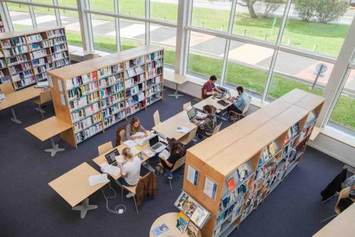 Campus-library